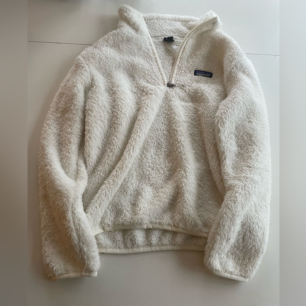 White Patagonia quarter Zip-up fleece